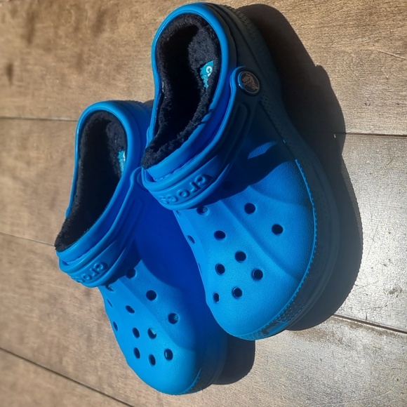 Crocs 12 / 13 Black lining kids clogs Blue Bolt - Picture 2 of 4